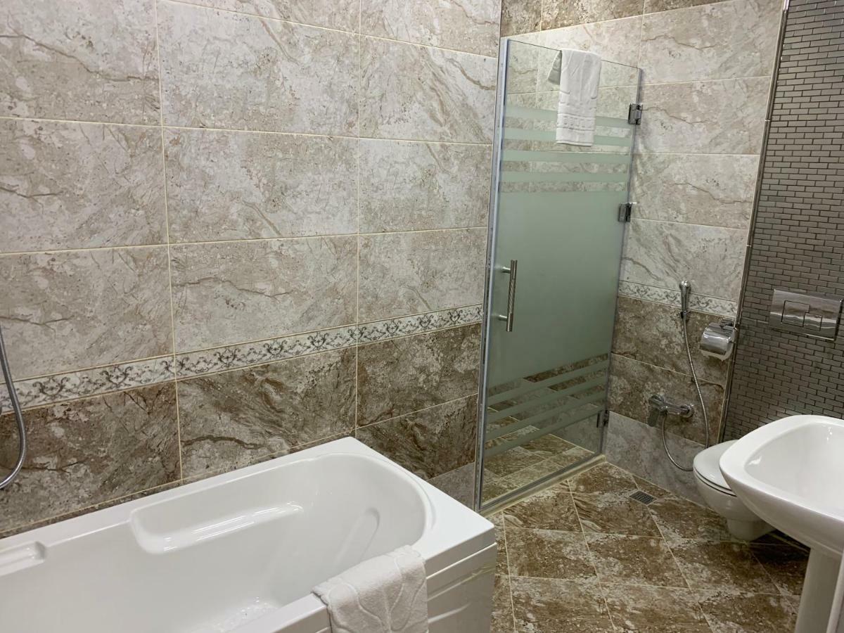 באקו Sahil Park Hotel On Nizami Street מראה חיצוני תמונה