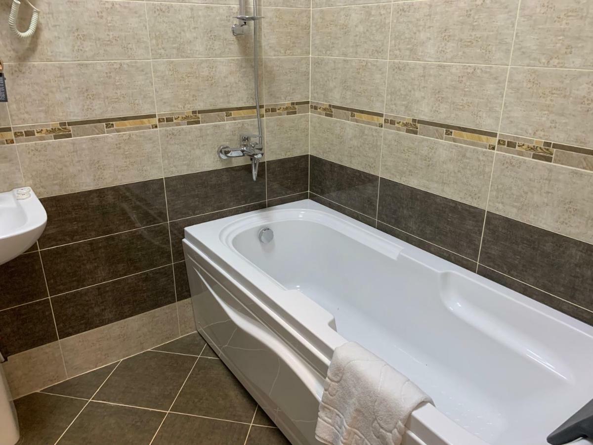 באקו Sahil Park Hotel On Nizami Street מראה חיצוני תמונה